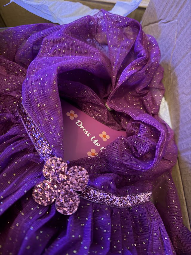 A purple fairy dress with sparkles